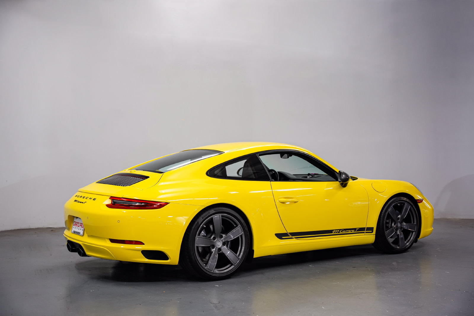 Used 2018 Porsche 911 Carrera T RWD image 4