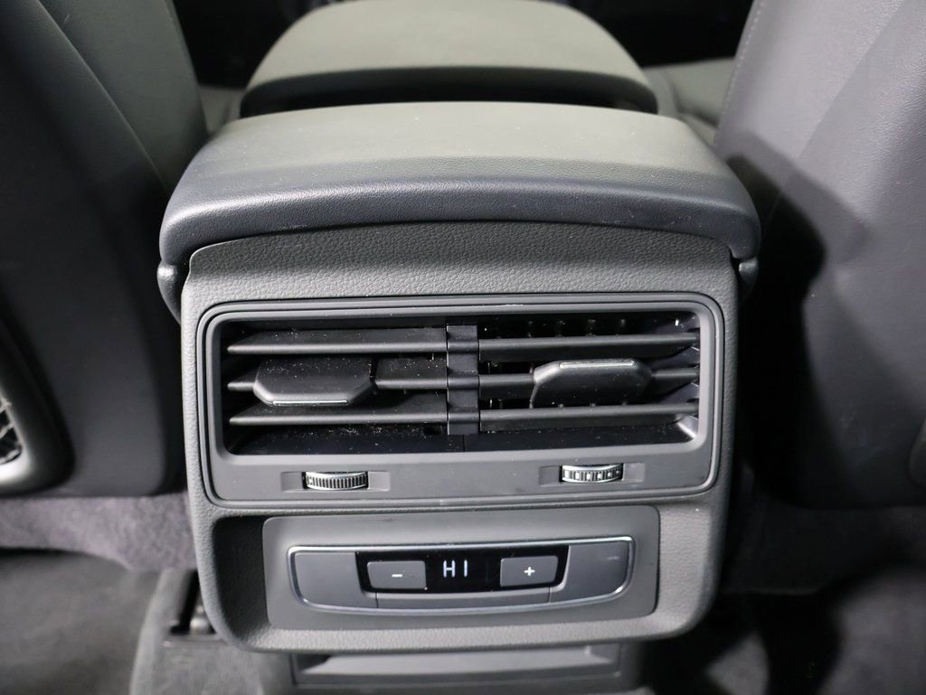 Used 2025 Audi Q7 2.0T Premium w/ Convenience Plus Package image 27