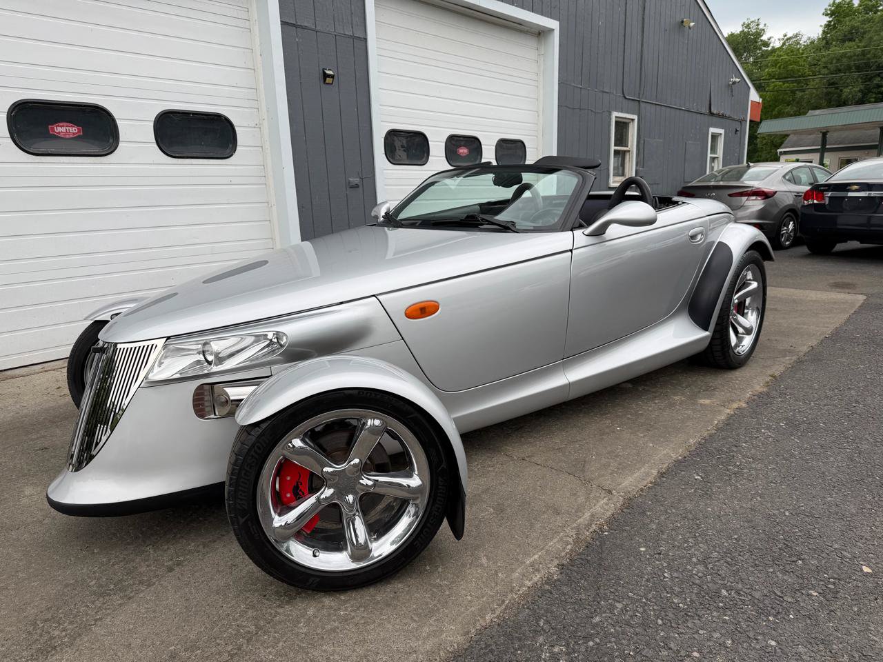 Used 2000 Plymouth Prowler RWD image 11
