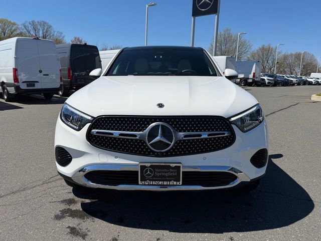 Used 2026 Mercedes-Benz GLC 300 4MATIC image 2