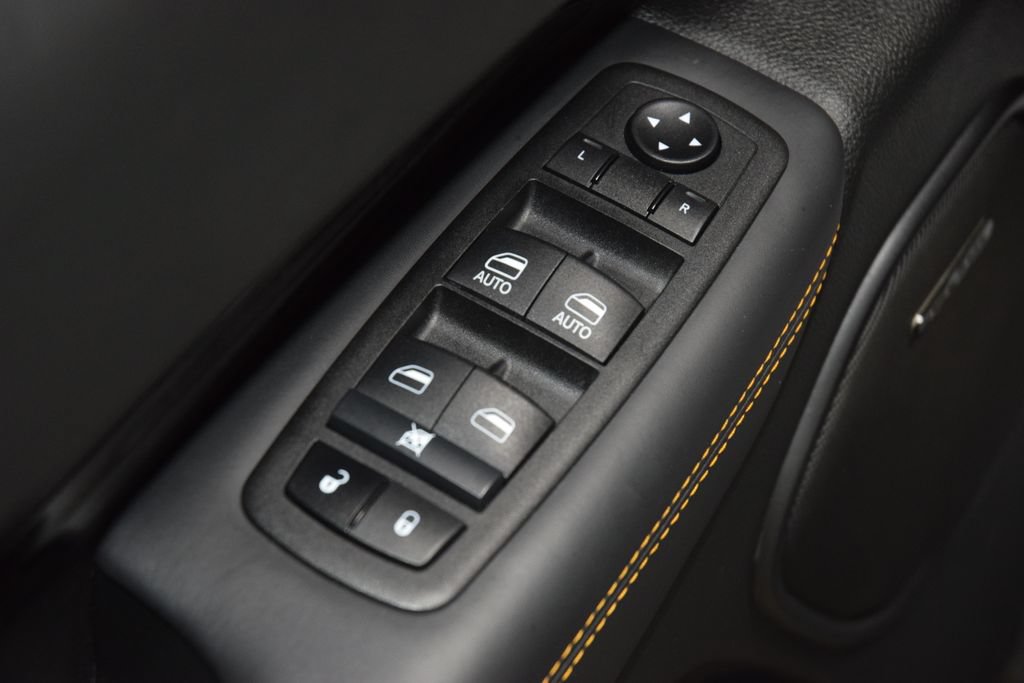 Used 2023 Dodge Durango R/T w/ Hemi Orange Plus Package AWD/4WD image 51