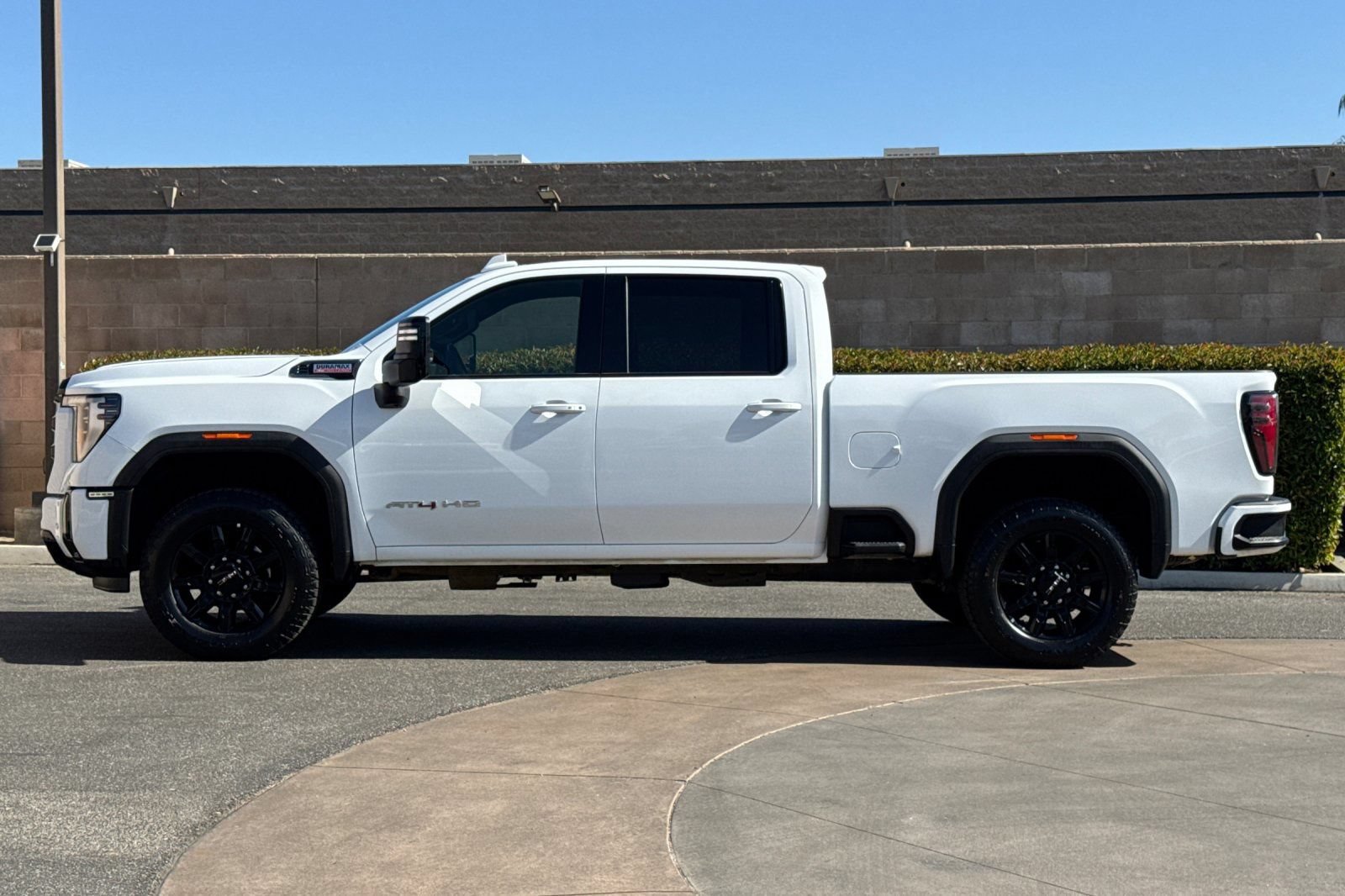 Certified 2026 GMC Sierra 2500 AT4 AWD/4WD image 7