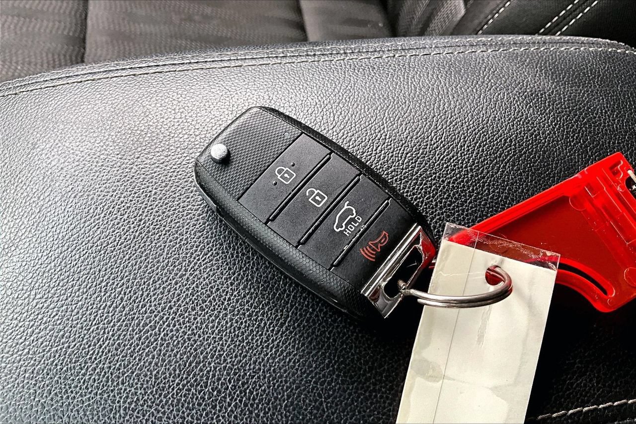 Used 2020 Kia Sportage LX FWD image 33