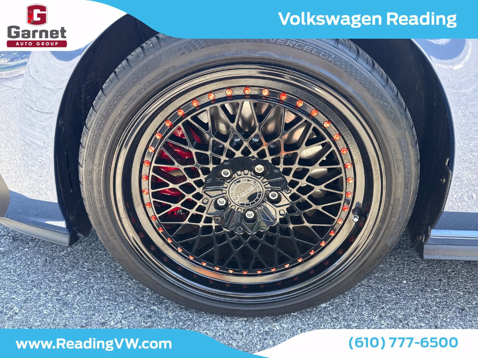 Used 2025 Volkswagen GTI SE FWD image 9