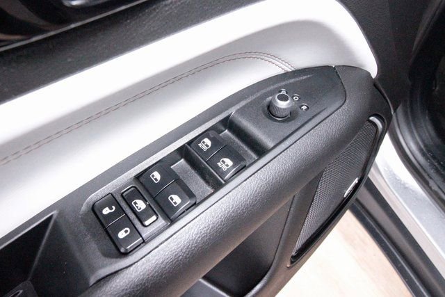 Used 2024 Jeep Compass Limited w/ Sun and Sound Group image 12