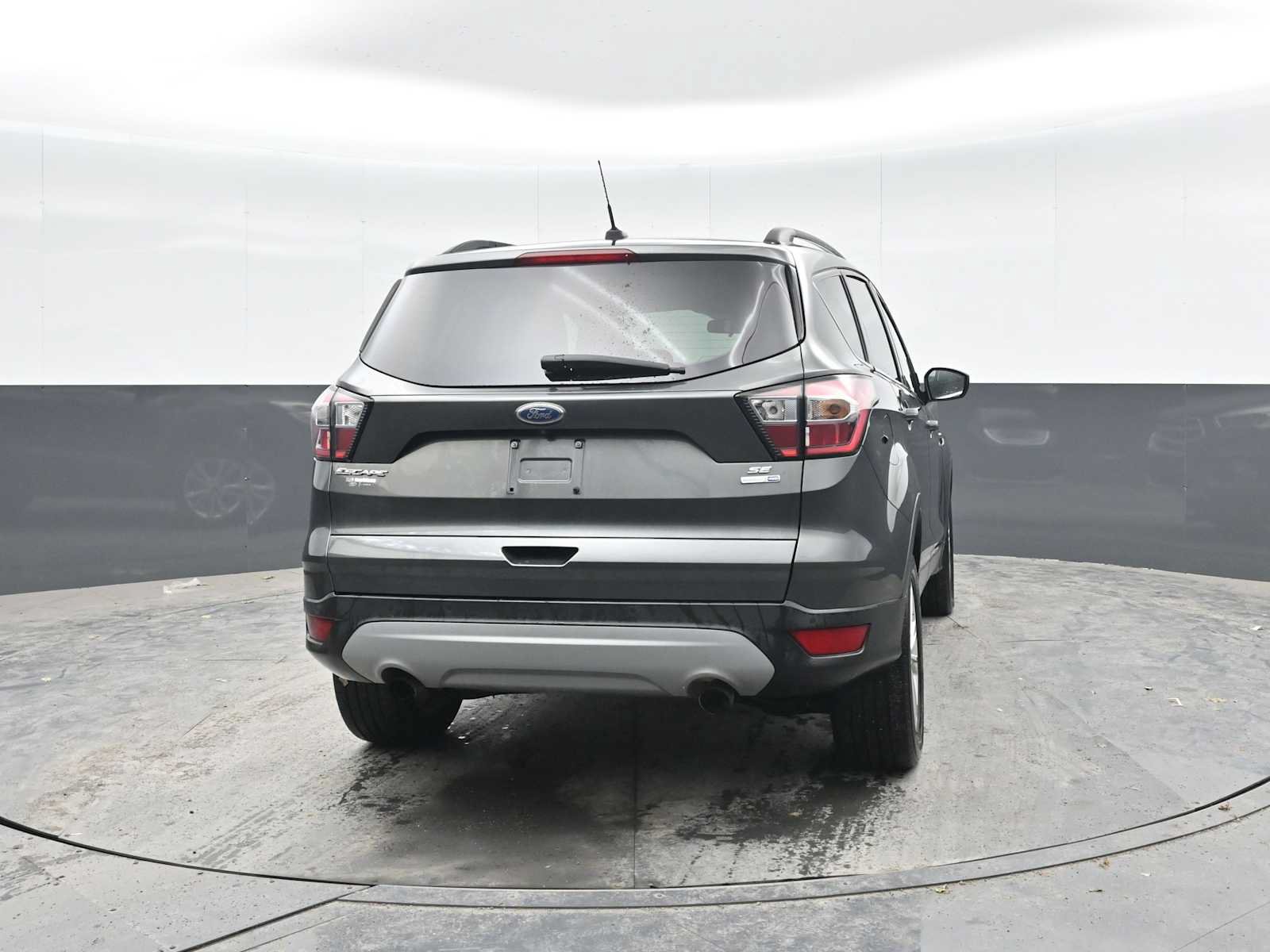Used 2017 Ford Escape SE w/ Equipment Group 201A AWD/4WD image 10