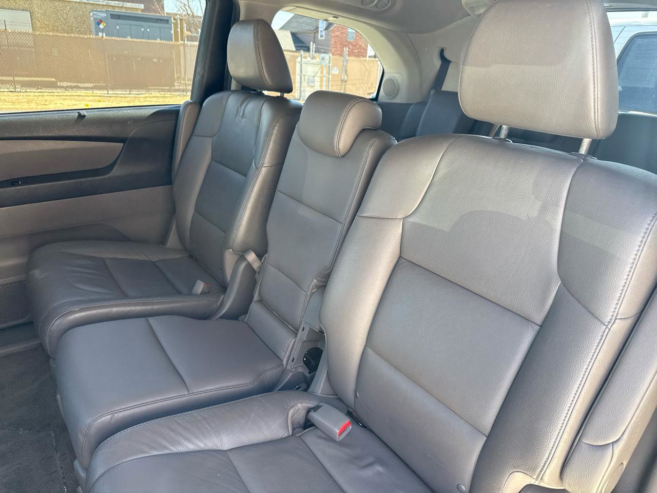 Used 2015 Honda Odyssey Touring Elite image 42