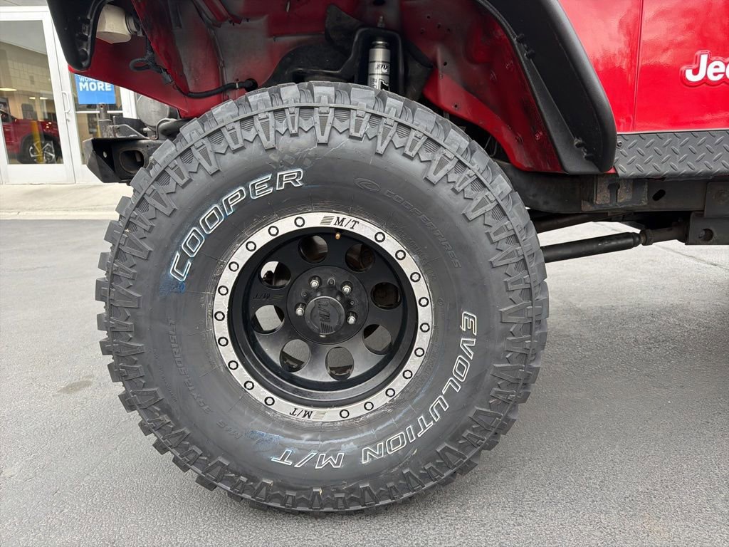 Used 2004 Jeep Wrangler Rubicon w/ Dual Top Group image 9