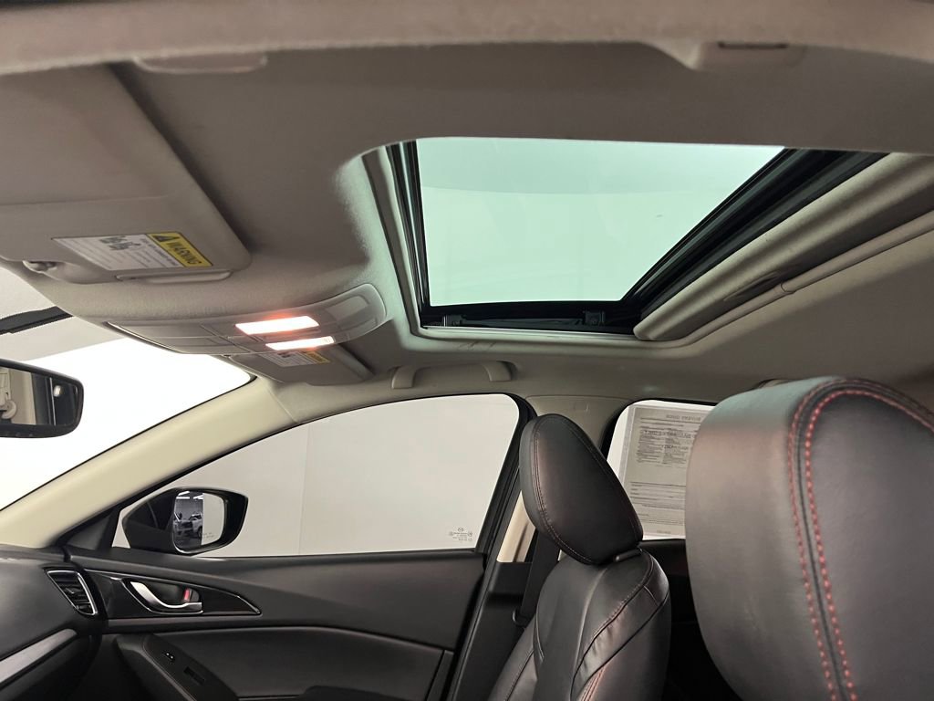 Used 2015 MAZDA MAZDA3 s Touring image 24