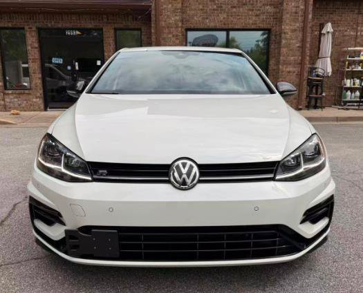 Used 2018 Volkswagen Golf R 4-Door AWD/4WD image 2