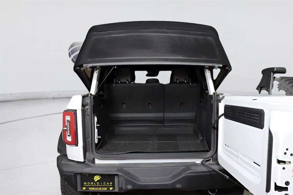 Used 2022 Ford Bronco Badlands image 6