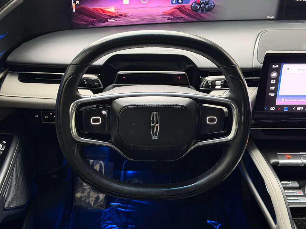 Used 2024 Lincoln Nautilus Reserve AWD/4WD image 17
