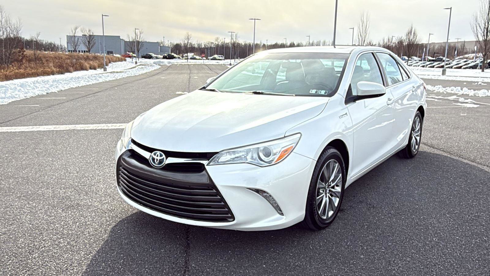 Used 2016 Toyota Camry XLE image 14