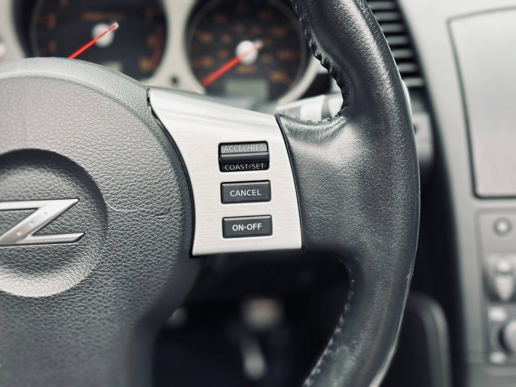Used 2007 Nissan 350Z Enthusiast RWD image 26
