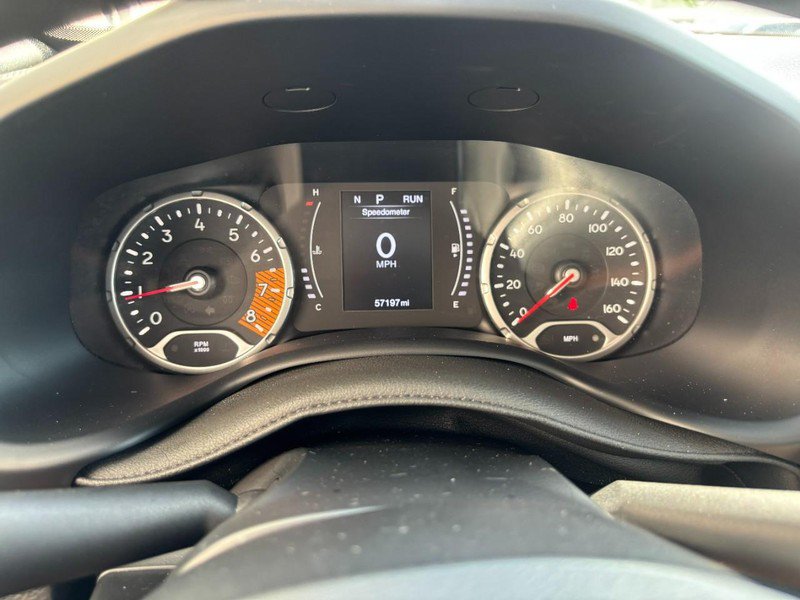 Used 2023 Jeep Renegade Latitude AWD/4WD image 23