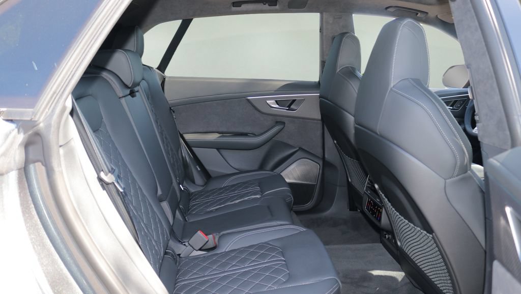 New 2027 Audi SQ8 Prestige AWD/4WD image 16