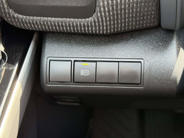 Used 2023 Toyota bZ4X AWD image 26
