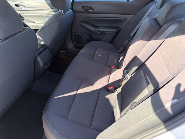 Used 2025 Nissan Altima 2.5 SV AWD/4WD image 17
