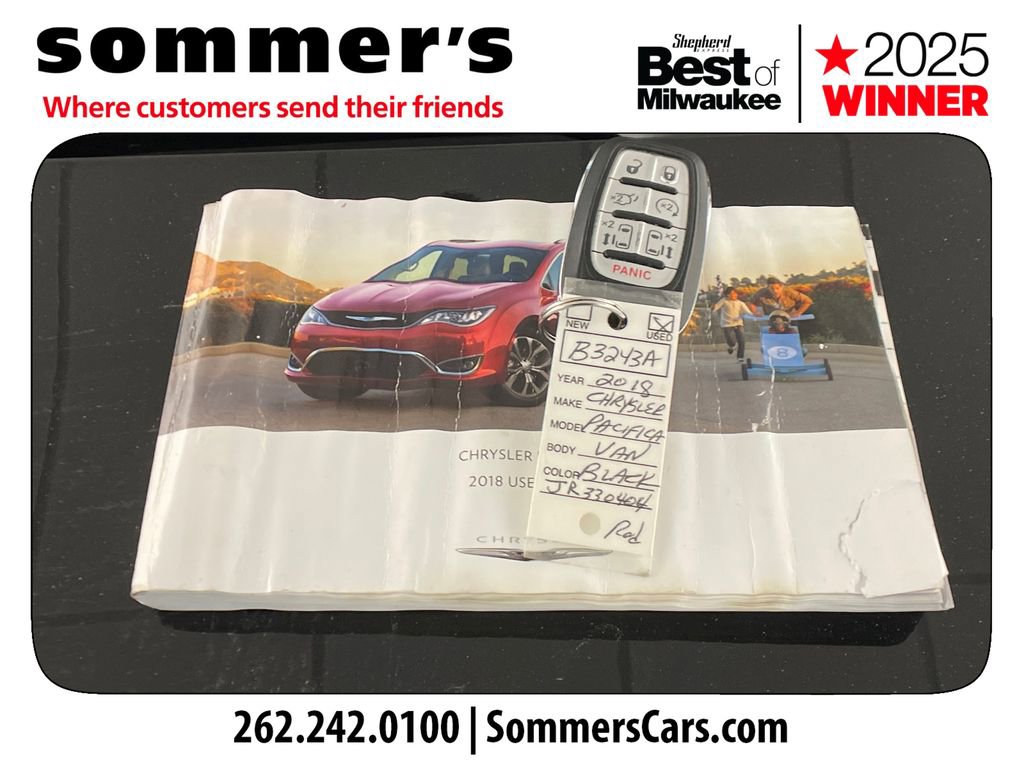 Used 2018 Chrysler Pacifica Touring-L image 24