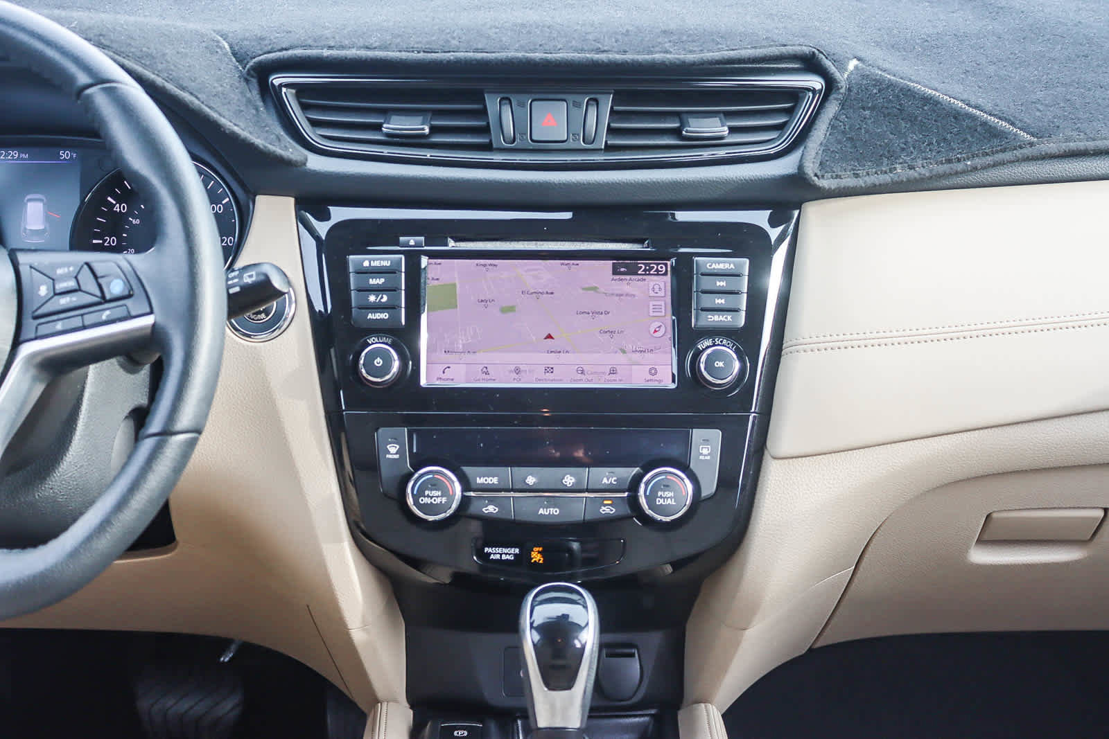 Used 2020 Nissan Rogue SL image 12