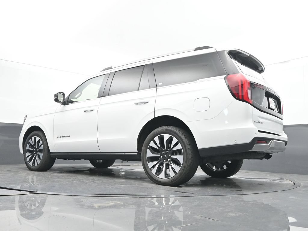 Used 2025 Ford Expedition Platinum w/ Driver's Package AWD/4WD image 36