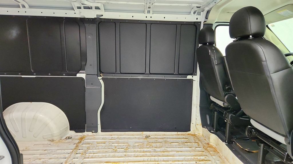 Used 2025 RAM ProMaster 2500 w/ Convenience Group FWD image 24
