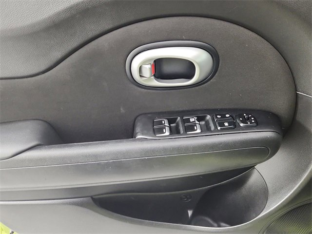 Used 2018 Kia Soul image 9