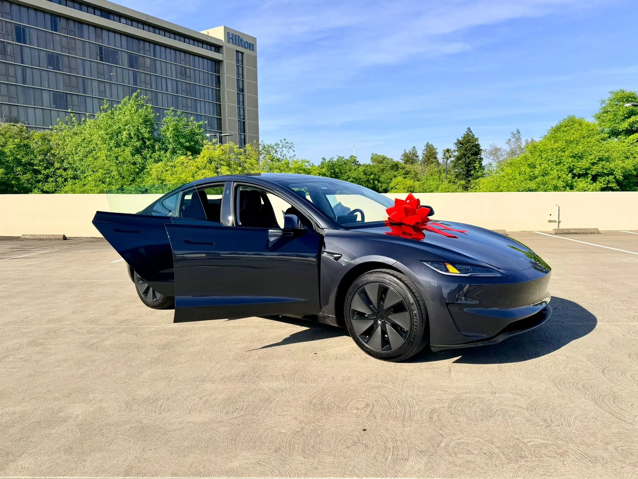 Used 2025 Tesla Model 3 Long Range RWD image 35