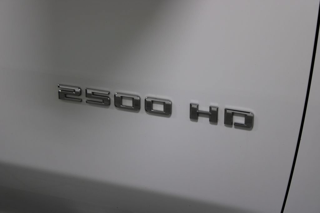 Used 2021 Chevrolet Silverado 2500 High Country w/ Z71 Off-Road Package AWD/4WD image 14