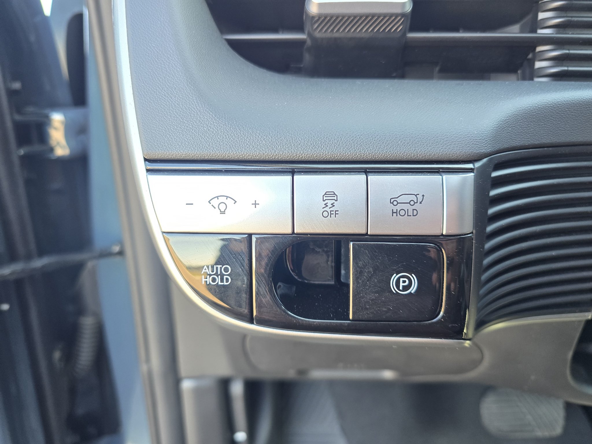 Used 2024 Hyundai Ioniq 5 SEL AWD/4WD image 17
