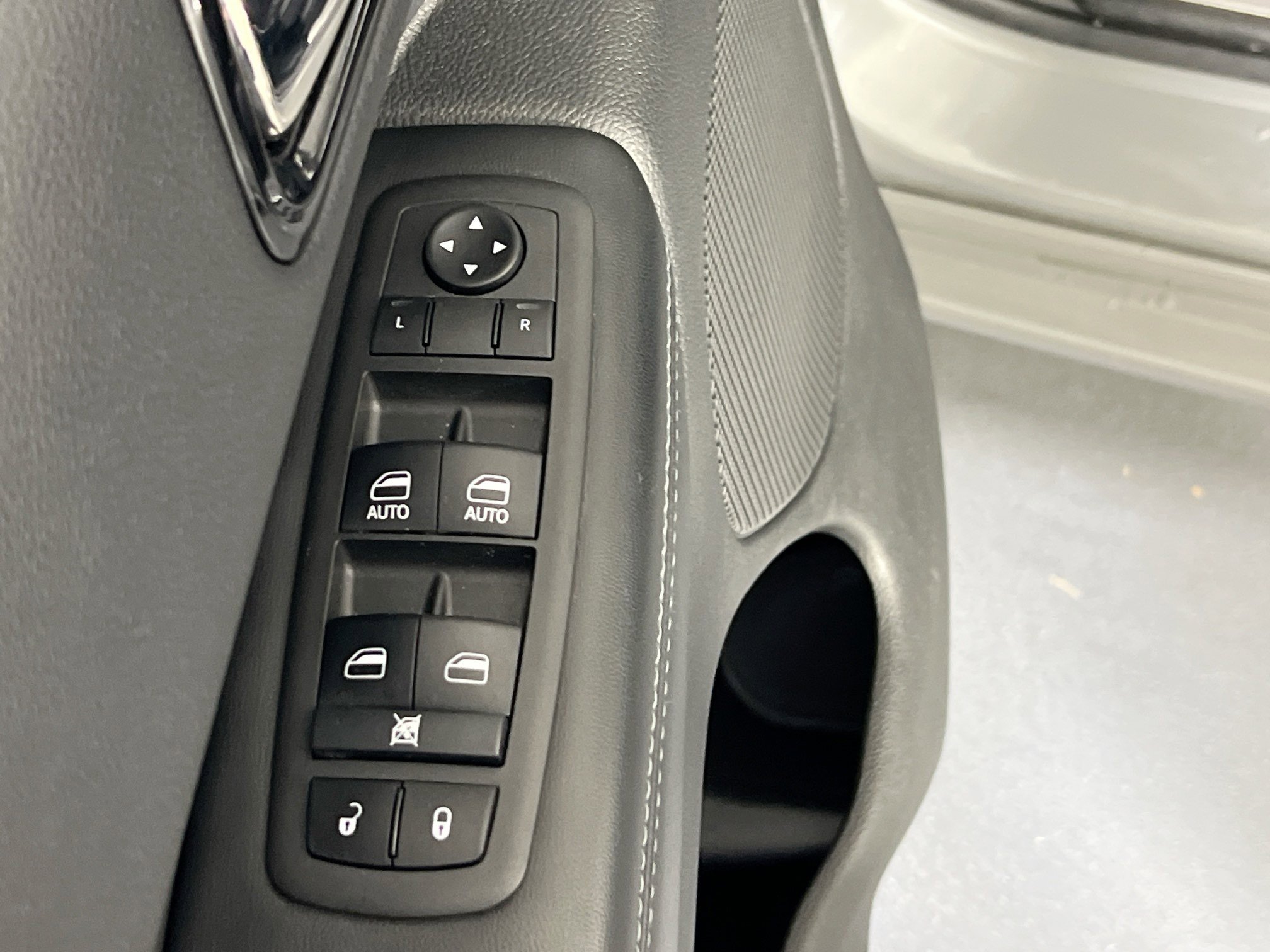 Used 2022 Dodge Durango GT image 18