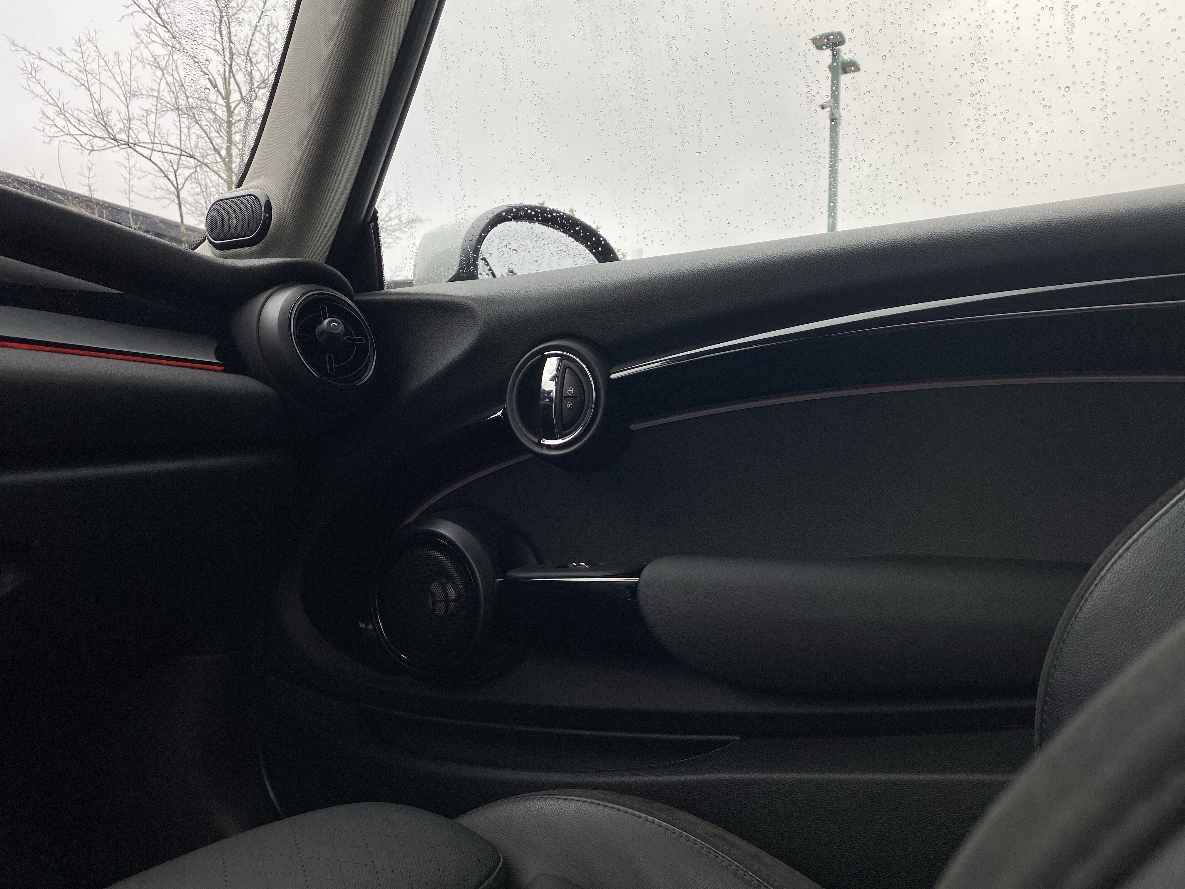 Certified 2024 MINI Cooper SE image 19