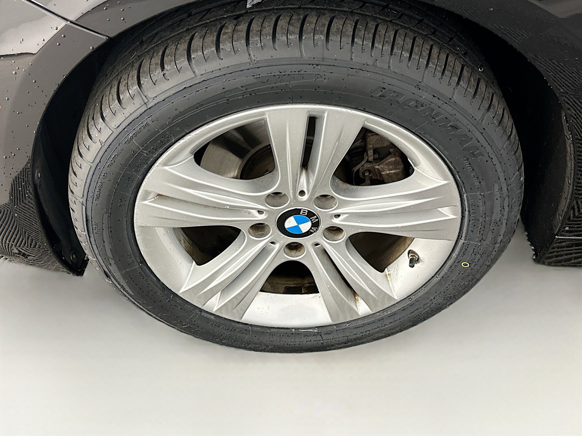 Used 2017 BMW 330i xDrive Sedan image 11