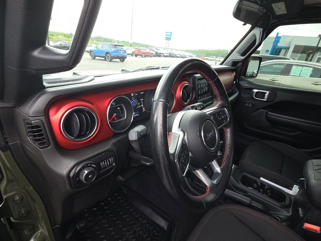 Used 2021 Jeep Wrangler Unlimited Rubicon w/ LED Lighting Group AWD/4WD image 14