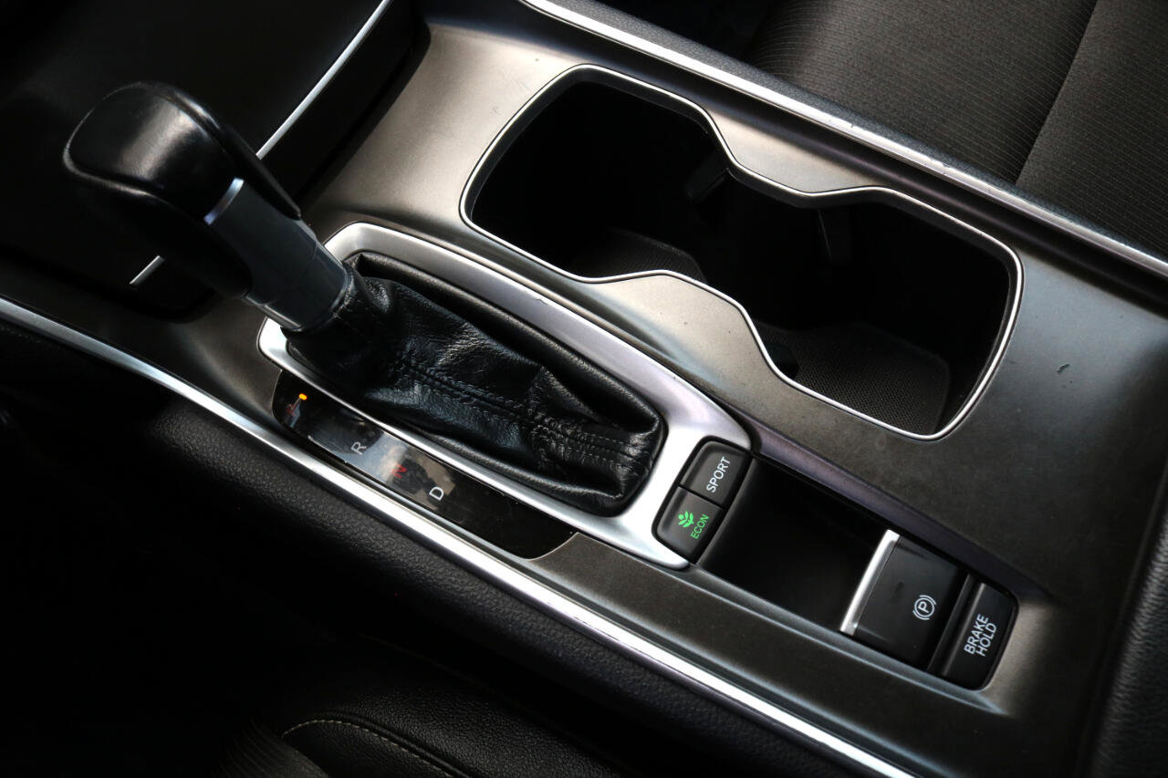 Used 2019 Honda Accord Sport image 30