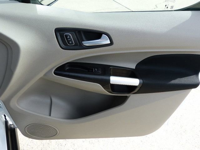 Used 2022 Ford Transit Connect XLT image 23