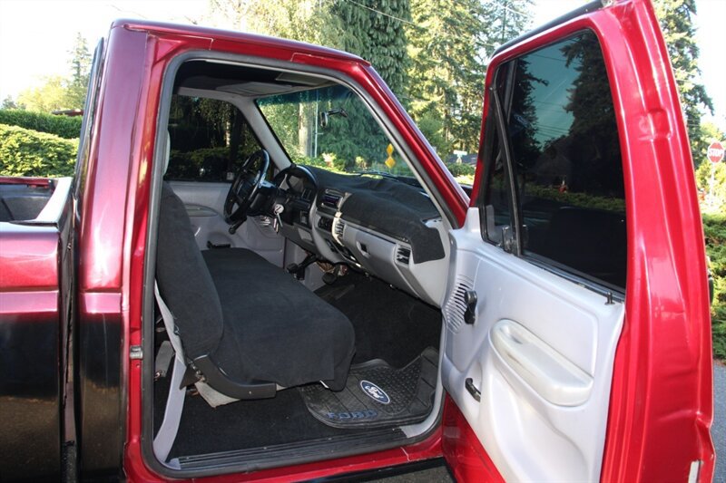 Used 1994 Ford F150 2WD Regular Cab image 13