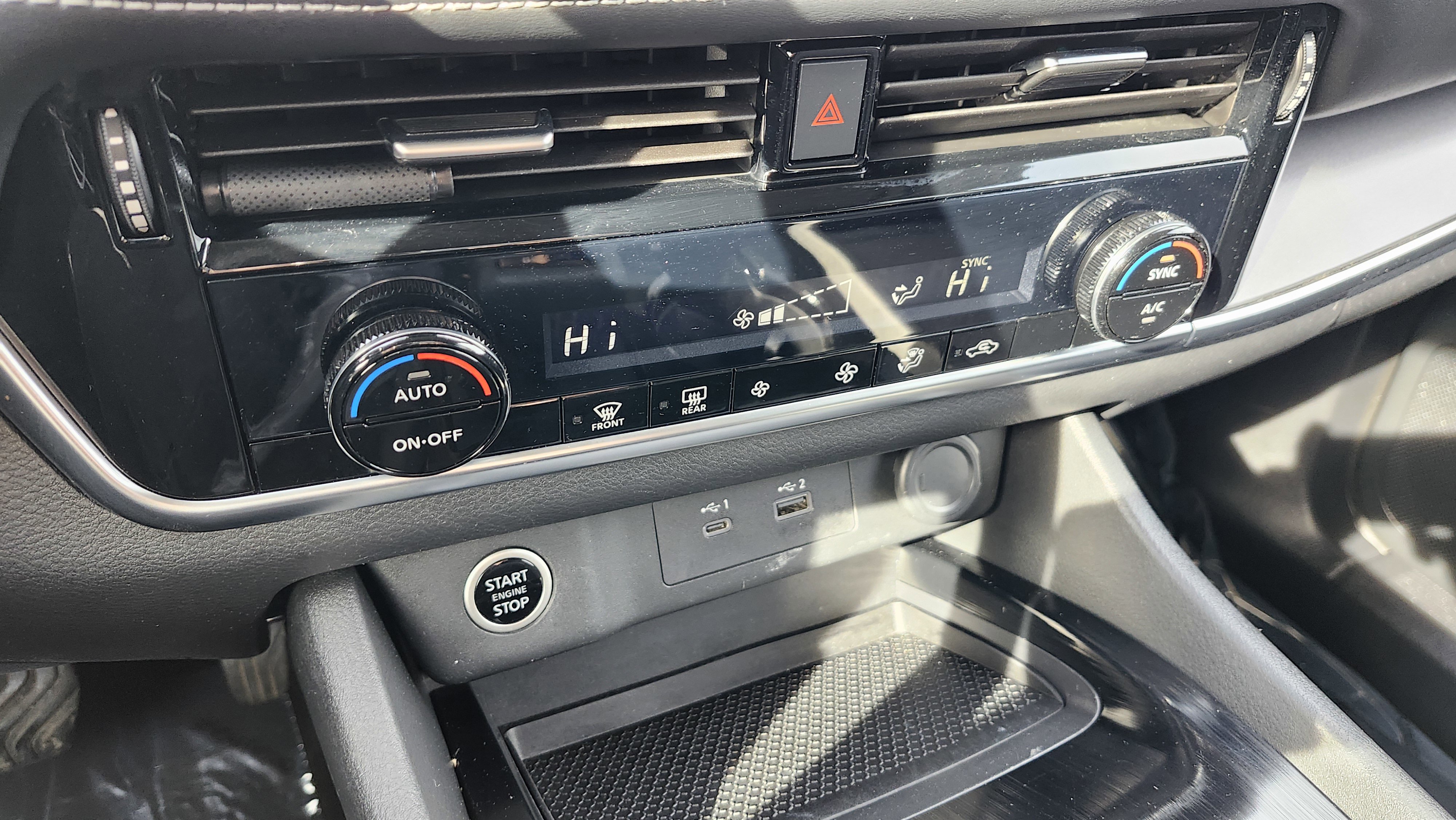 Used 2021 Nissan Rogue SV image 32