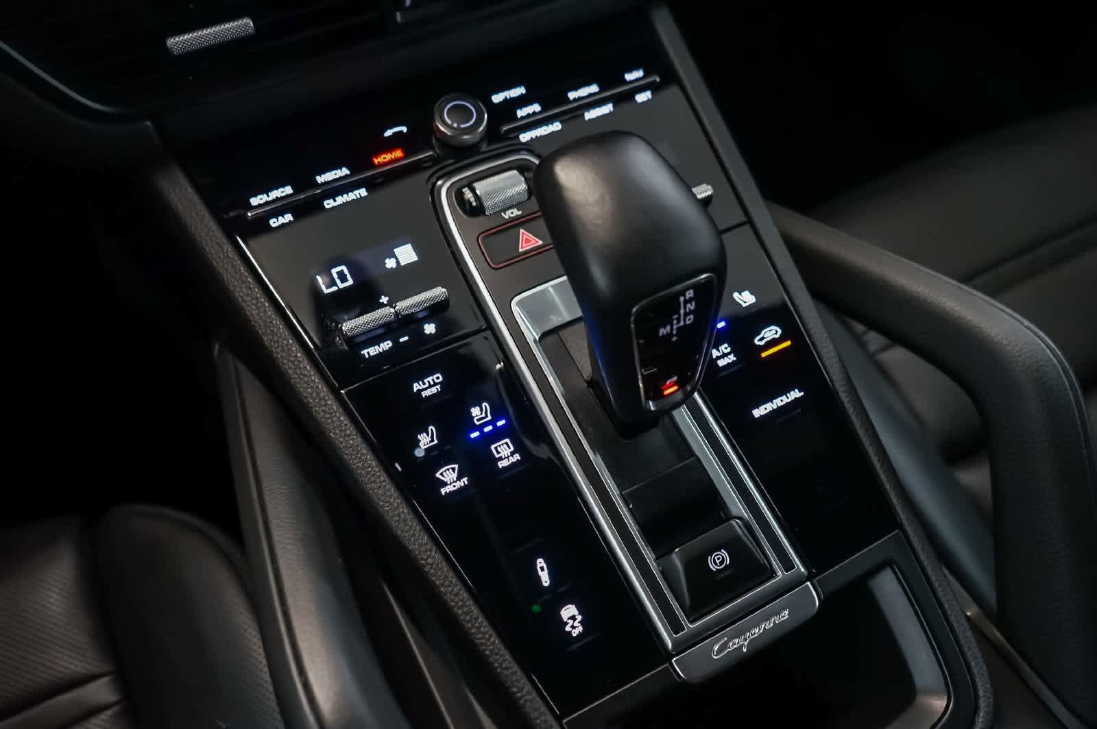 Certified 2023 Porsche Cayenne Platinum Edition AWD/4WD image 25