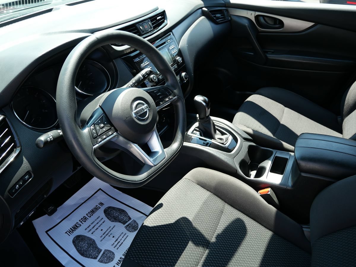 Used 2017 Nissan Rogue Sport S w/ S Appearance Package FWD image 12