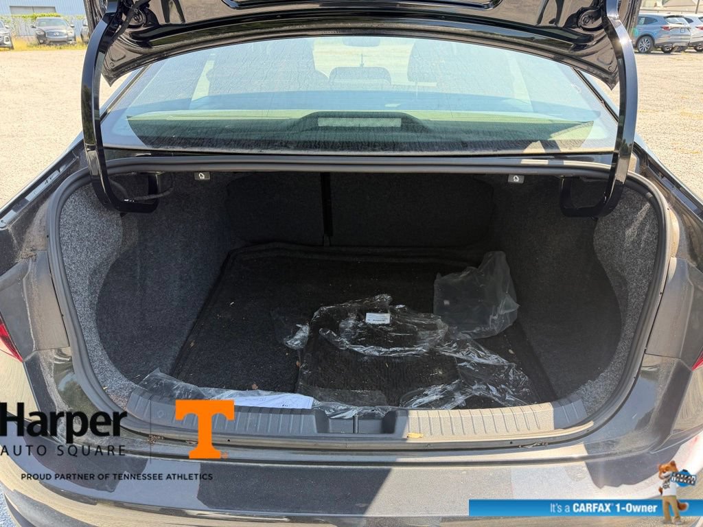Used 2025 Volkswagen Jetta Sport FWD image 19