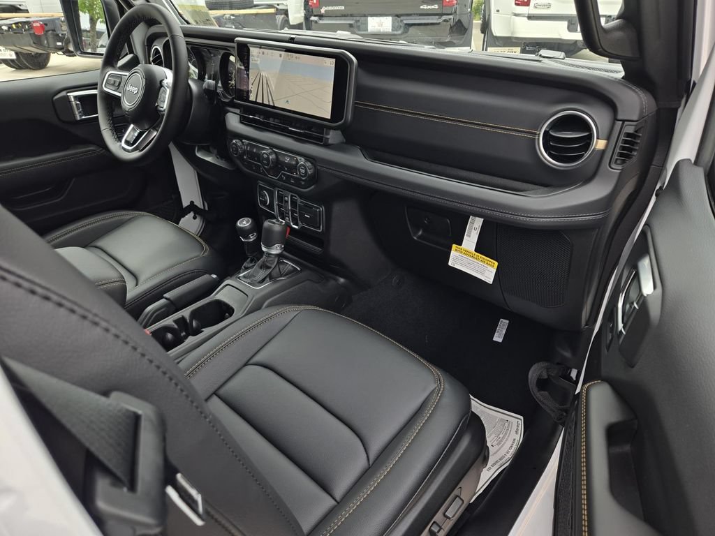 New 2026 Jeep Wrangler Unlimited Sahara AWD/4WD image 9
