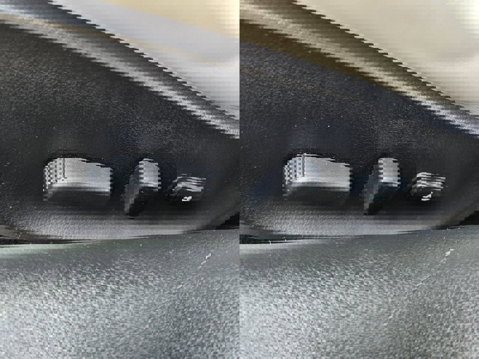 Used 2013 INFINITI G37 IPL image 22