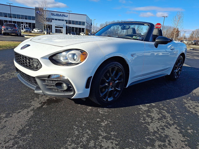 Used 2020 FIAT 124 Spider Abarth w/ Convenience Group RWD image 3