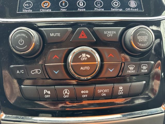 Used 2021 Jeep Grand Cherokee Limited w/ Trailer Tow Group IV image 24