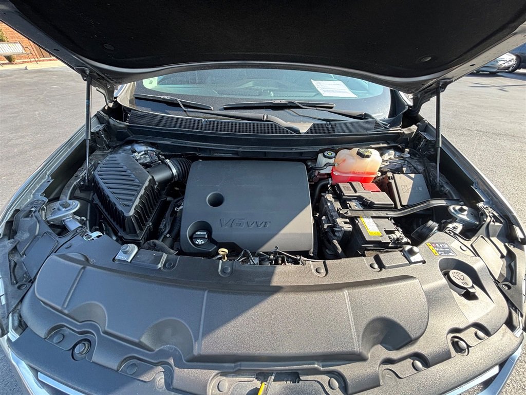 Used 2019 Chevrolet Traverse LT image 31