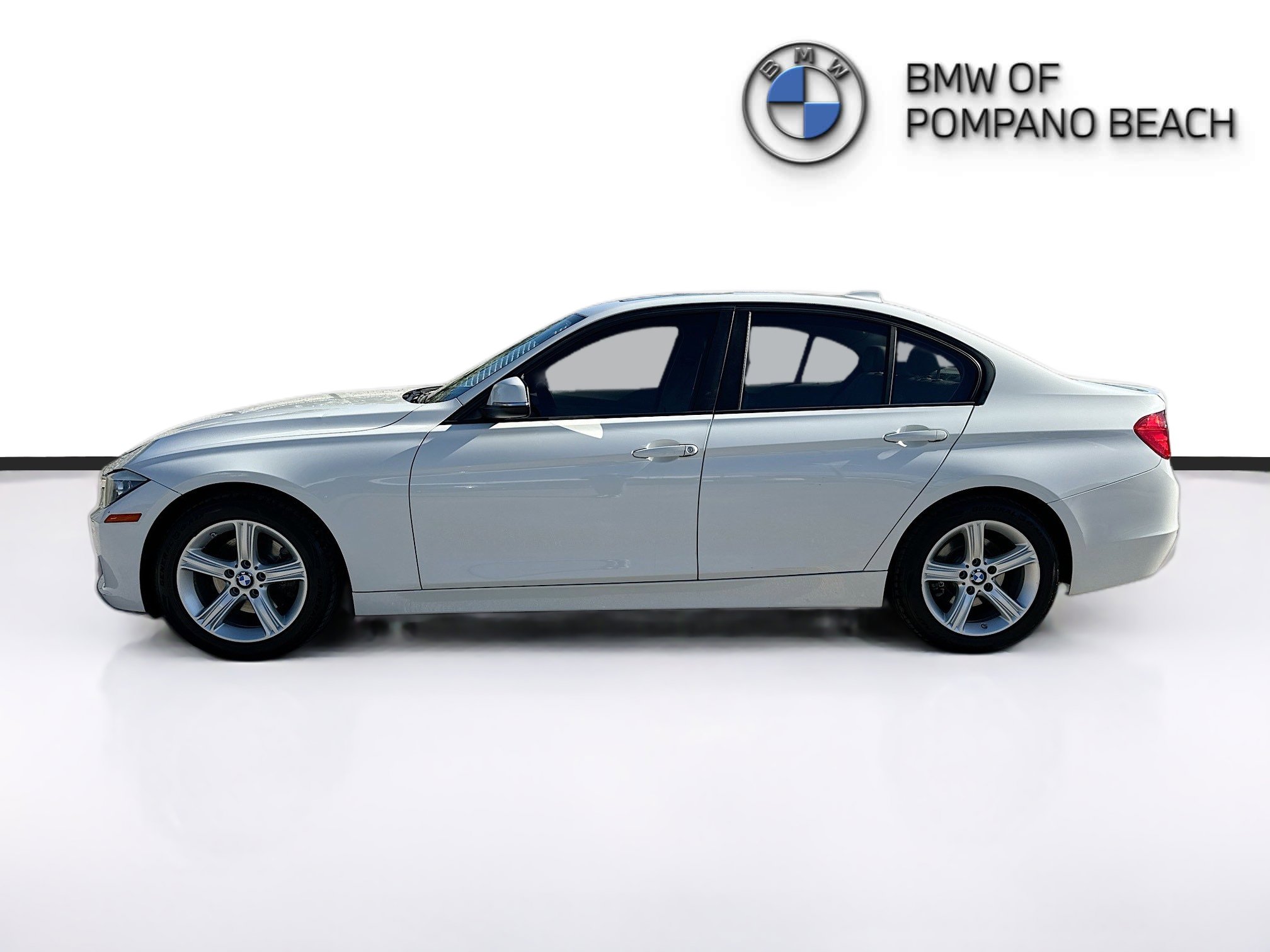 Used 2014 BMW 328i xDrive Sedan image 3
