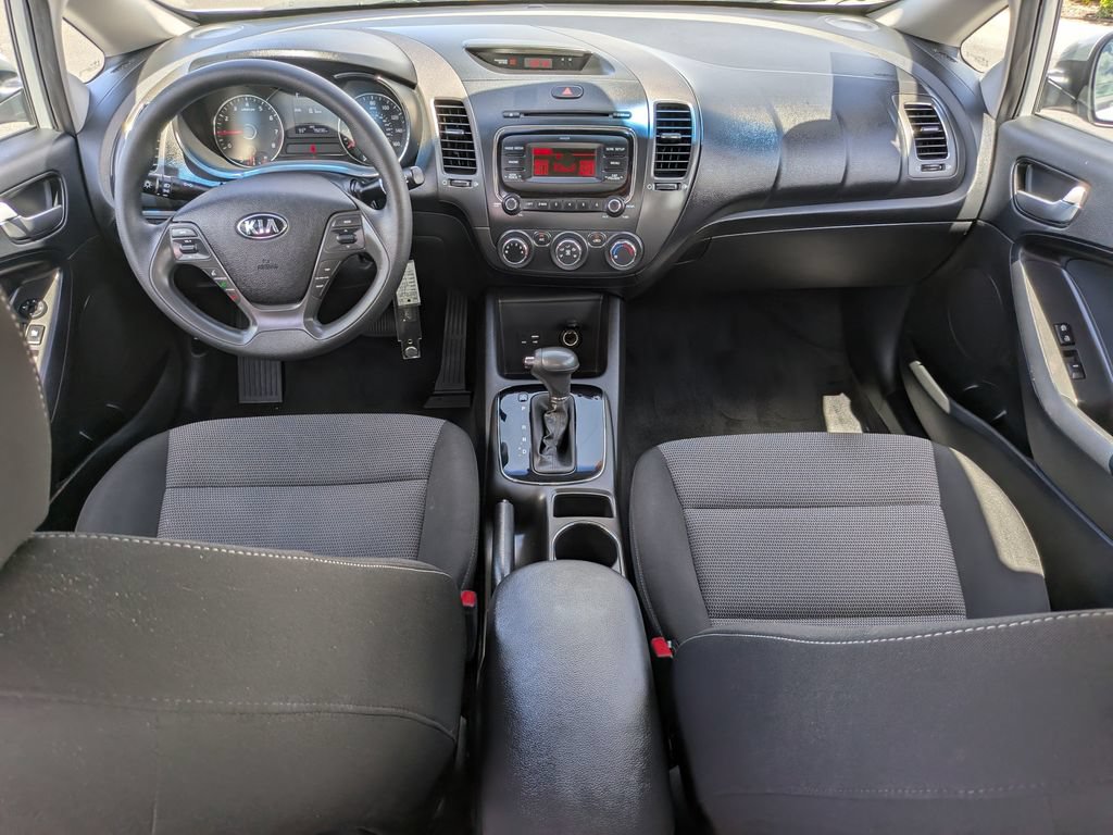 Used 2017 Kia Forte LX FWD image 15
