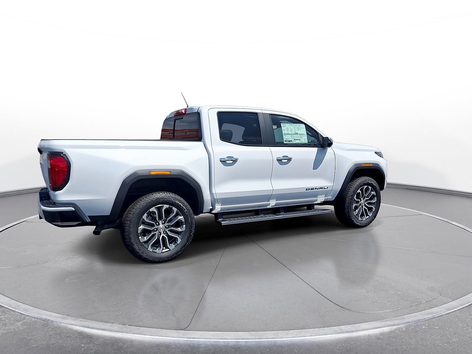 New 2026 GMC Canyon Denali AWD/4WD image 8