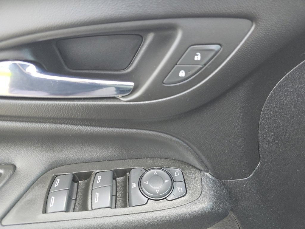 Used 2022 Chevrolet Equinox LT w/ Driver Convenience Package AWD/4WD image 28